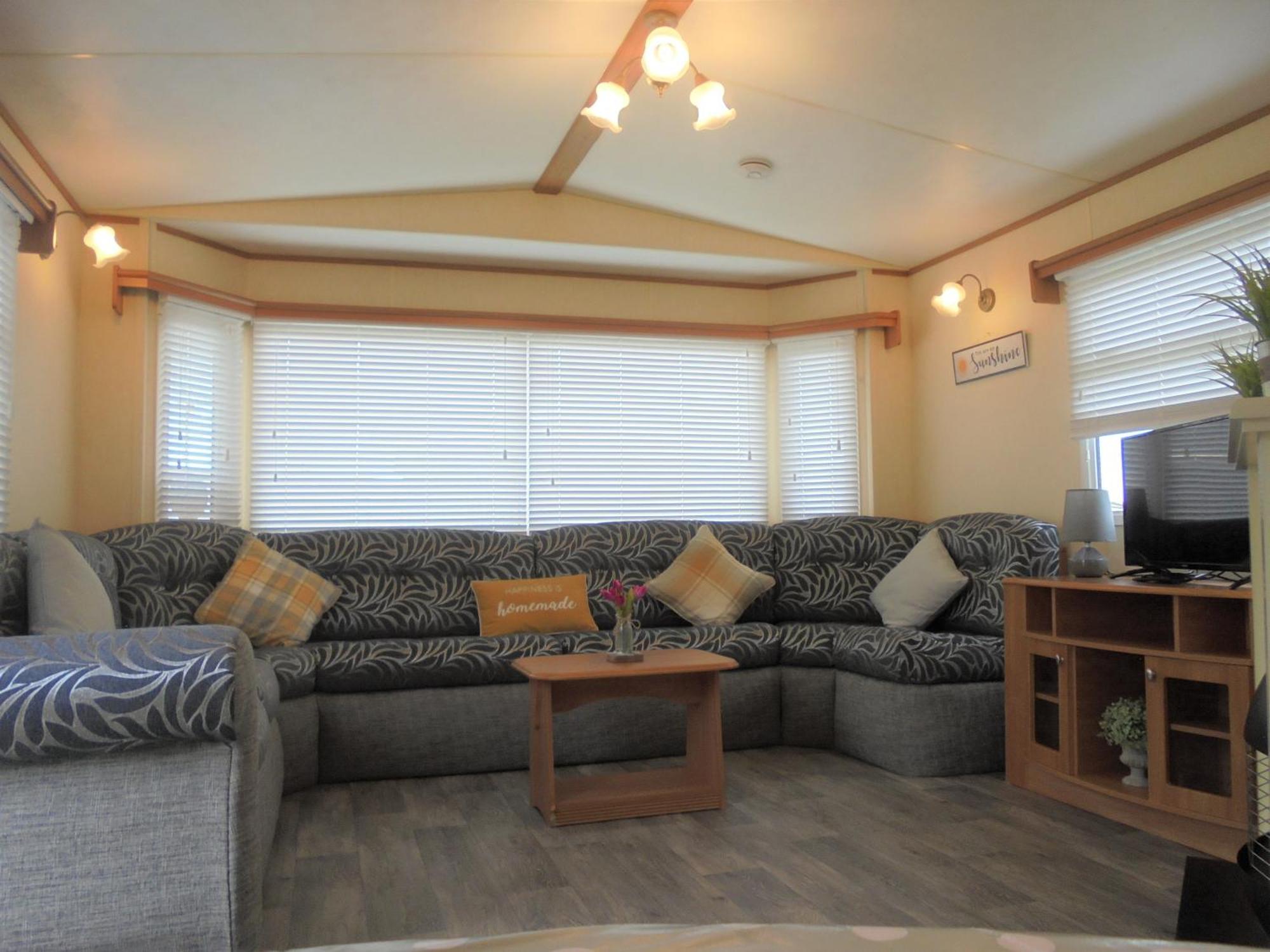 Modern 2 Bedroom Static Caravan - Lyons Kingsley Holiday Park - Pensarn, Abergele - Pet Friendly Εξωτερικό φωτογραφία